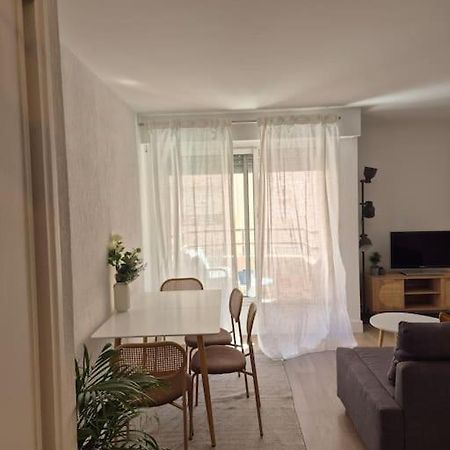 Appartement T2 - Hyeres Gare ภายนอก รูปภาพ